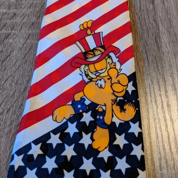 Paws Addiction Garfield American Flag Tie - Picture 2 of 7
